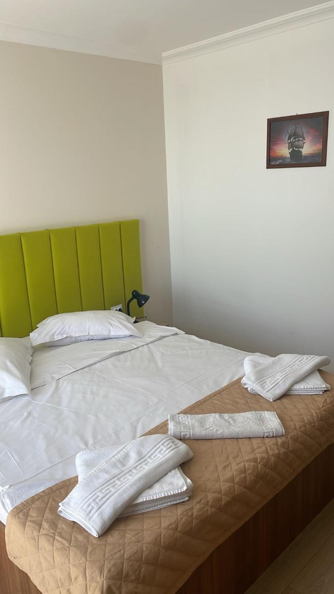 Astoria Patria Hotel Мамая Екстериор снимка