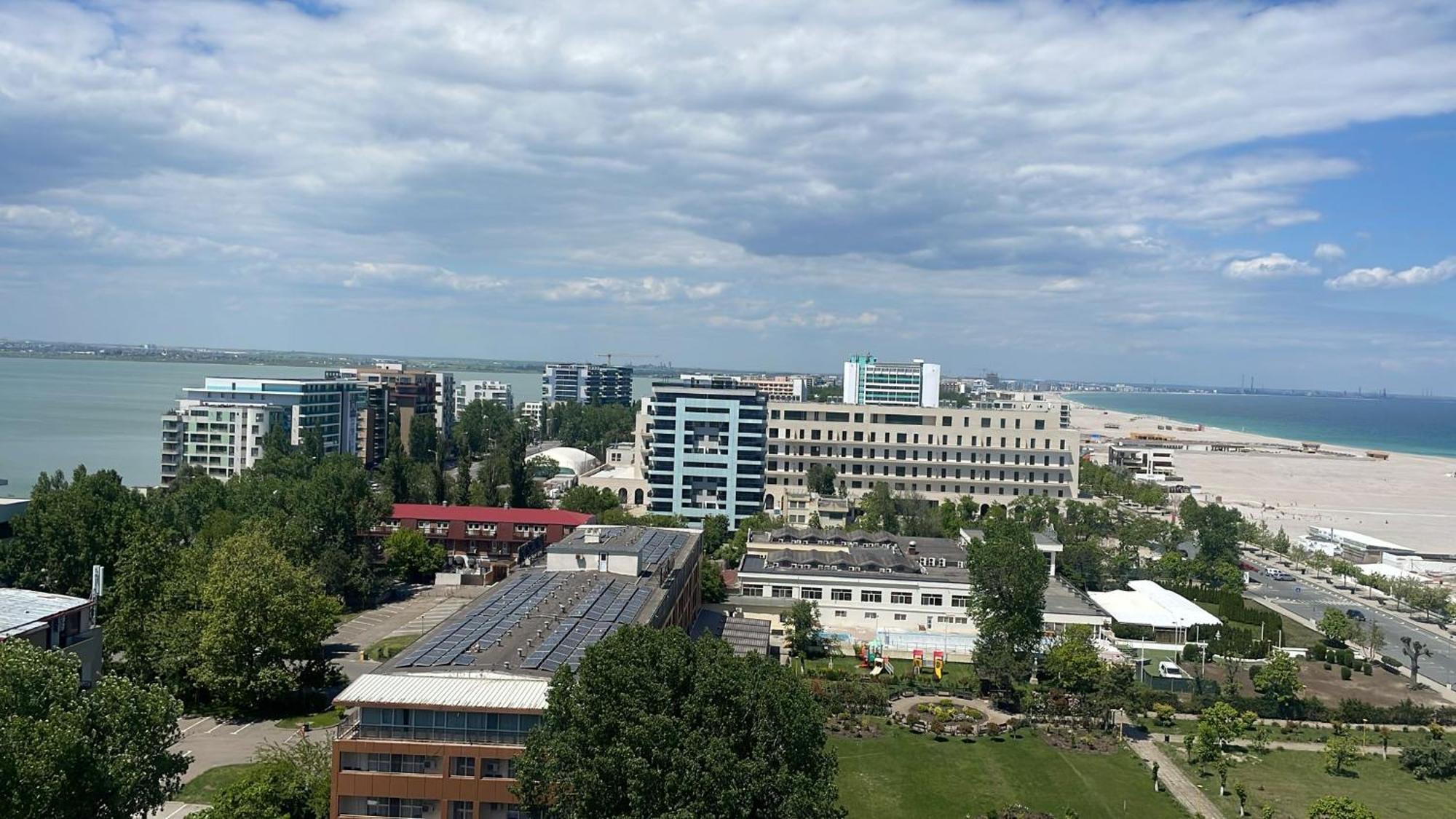 Astoria Patria Hotel Мамая Екстериор снимка