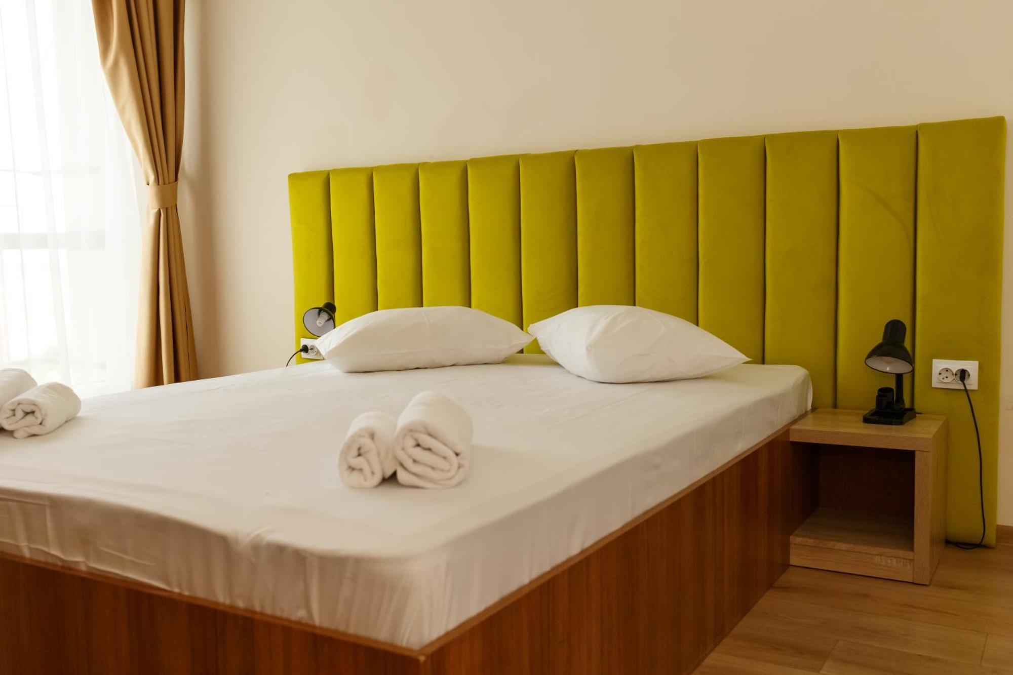 Astoria Patria Hotel Мамая Екстериор снимка